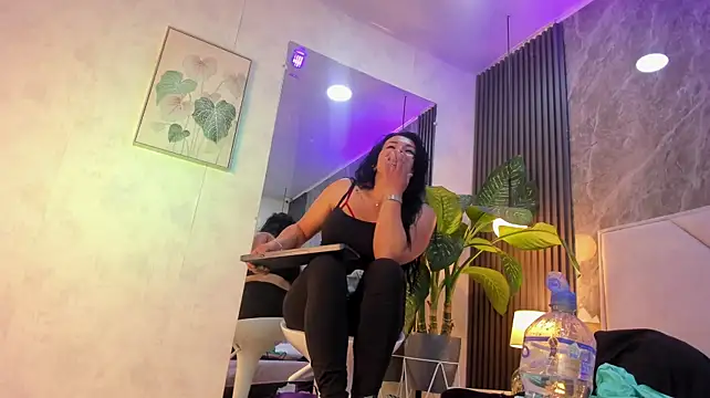 Kate_Bonnie_ Chat XXX live