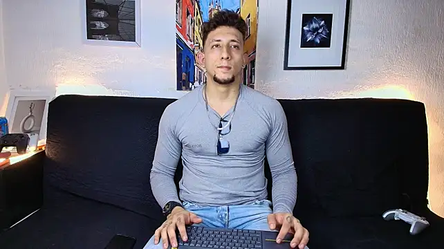 SR_EMILIOCUM Webcam-Show