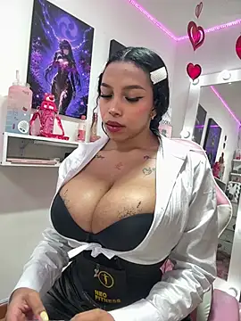 Madeleinesummerrr লাইভ XXX চ্যাট