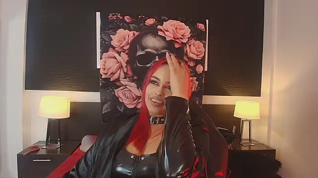 EvaaFoxxy1 Live XXX Chat