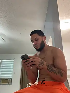 Tu_PaPi_Favorito Chat XXX in diretta