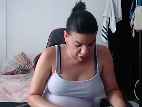 Adriana_0312's Live XXX Chat