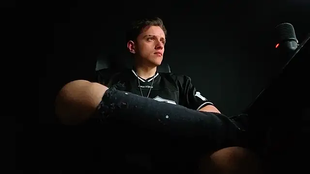 FelixStarkk live XXX chat