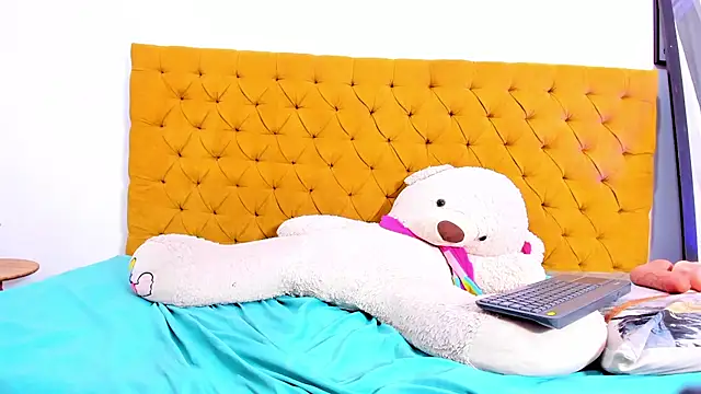 Hellen_Michelle – Naživo XXX chat