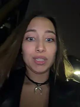 ICrazyOneIRL – Naživo XXX chat