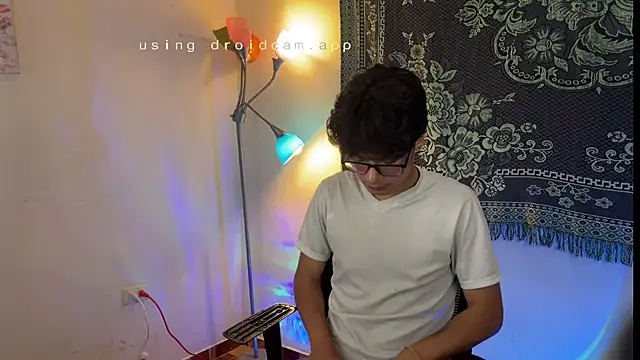maximo_2019 Adlı Modelin Canlı XXX Sohbeti