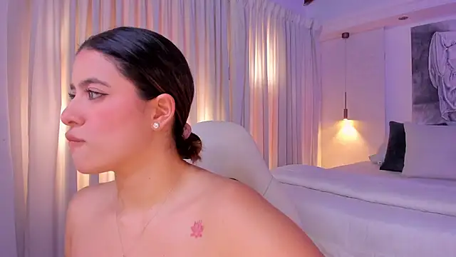 nathalie_rivers' Live XXX Chat