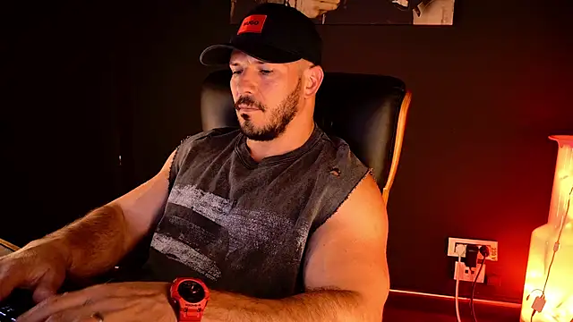 AngeloEric Chat XXX live