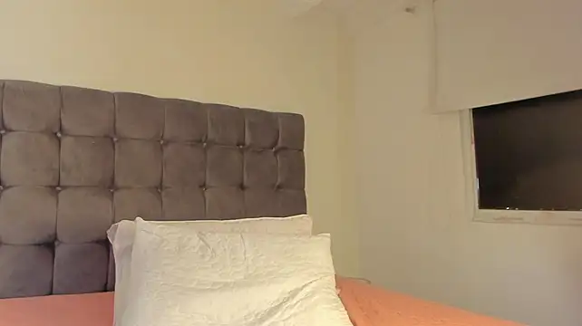 Kairoxxx_'s Live XXX Chat