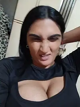 Eroticindian07 Adlı Modelin Canlı XXX Sohbeti