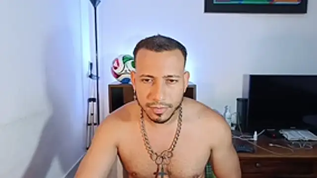 MatBrussel লাইভ XXX চ্যাট
