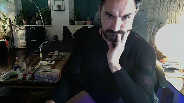 tomz0819 라이브 XXX 채팅