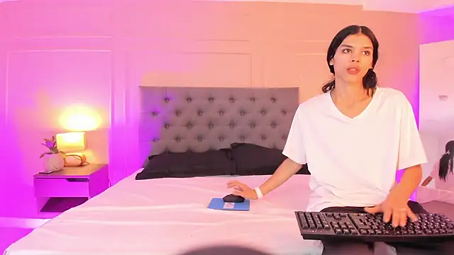 ALICESANDOVAL 现场XXX聊天