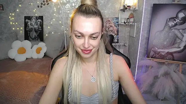 NickyAdamidi – Live XXX-chat