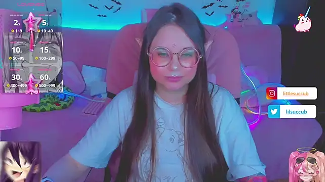 Lolisuccub Chat XXX in diretta