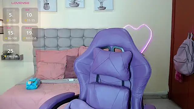 _naomi_s XXX чат на живо