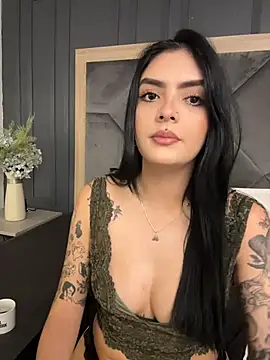 Chat +18 de AliceRitter ao vivo