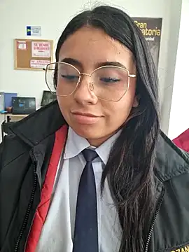Chatroom XXX en direct de Angela__05