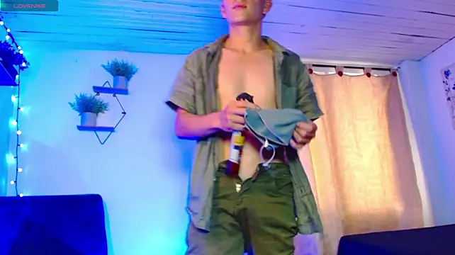 دردشة Vincent_Kane الجنسية المباشرة