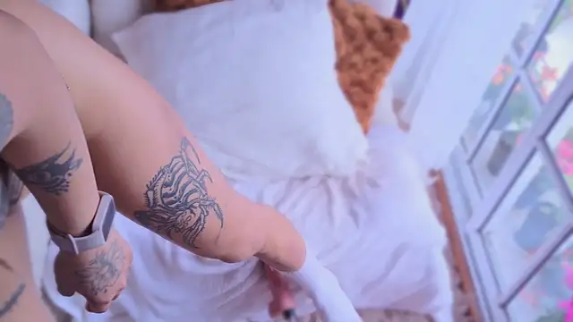 Chat +18 de JessicaVelvet ao vivo