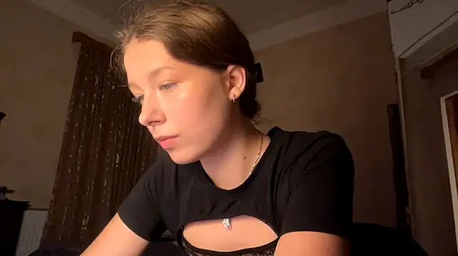 Chat +18 de TarenOgilvie ao vivo