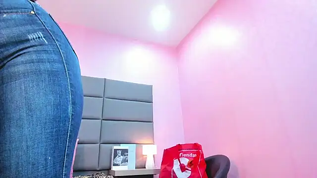 Barbbara_sweett Chat XXX in diretta