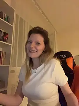 MaryHiggins Chat XXX in diretta