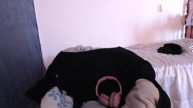 Freyja_eter লাইভ XXX চ্যাট