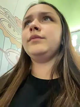 EvelynFly XXX чат на живо