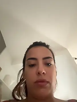Srta_Jhenny Chat XXX in diretta