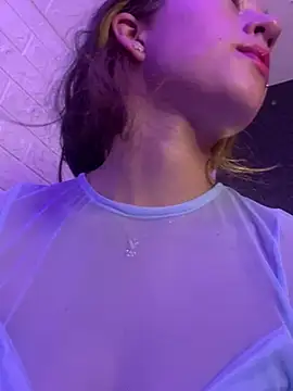Czat XXX na żywo – aly_16