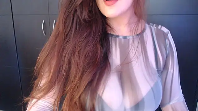 AdharaLujan XXX чат на живо