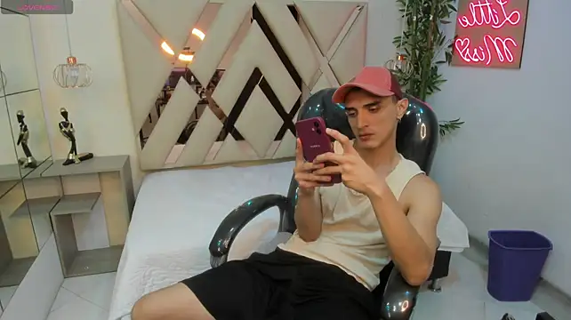 FelipeFriendly élő XXX-chatje