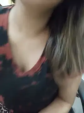 Tanha18 Chat XXX in diretta
