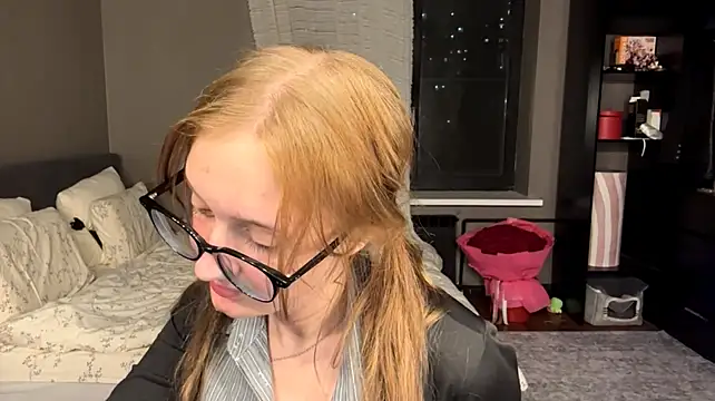 LinaPawss – Naživo XXX chat