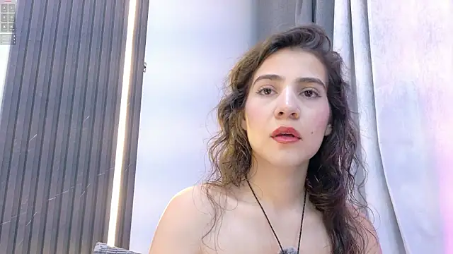 Živý XXX chat Miranda_doll__