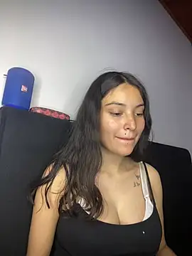 hotwife26's Live XXX Chat
