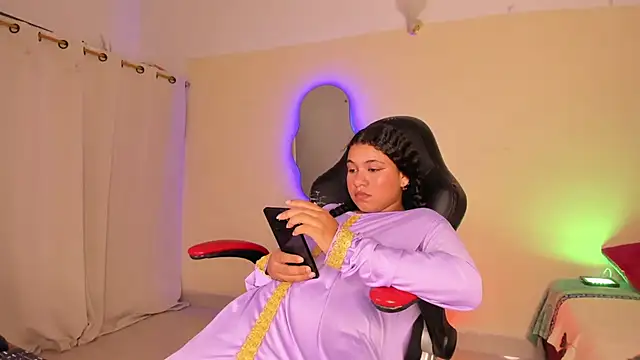 ShairaMassu Adlı Modelin Canlı XXX Sohbeti
