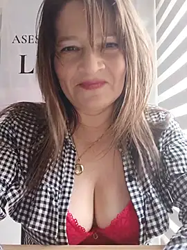 KAREN--03's Live XXX Chat