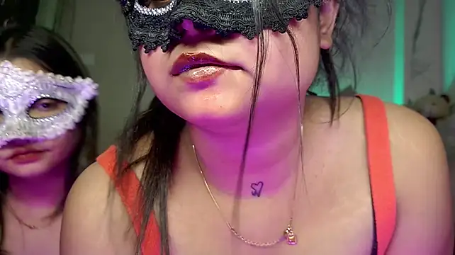 Two_Baddies Show in webcam