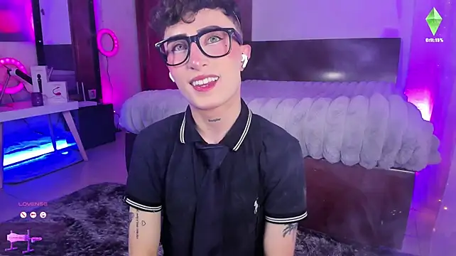 SebastianHilton élő XXX-chatje