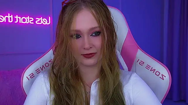 Chat +18 de AgataFoxley ao vivo