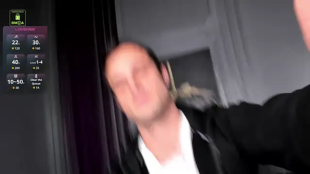 Czat XXX na żywo – BrandonNorris