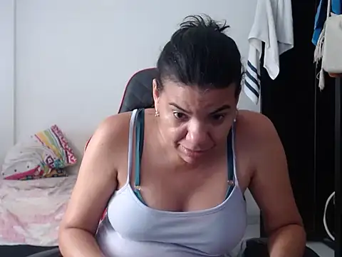 Adriana_0312's Live XXX Chat