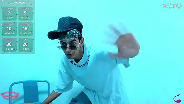 Živý XXX chat LyanLazarBBC