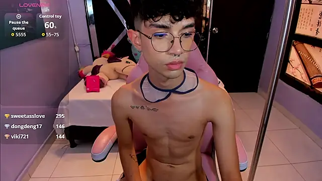 XXX chat uživo modela LiamHeatx