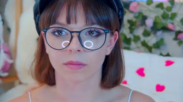 Czat XXX na żywo – ElisabethDavis
