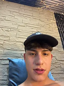 Chat +18 de Lander_Cruz ao vivo