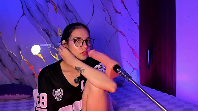 Chat +18 de Emmiicute ao vivo