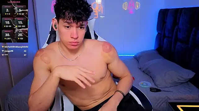 Luke_Muscle Show Webcam